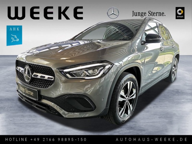 Mercedes-Benz GLA 220