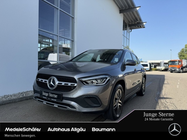 Mercedes-Benz GLA 220