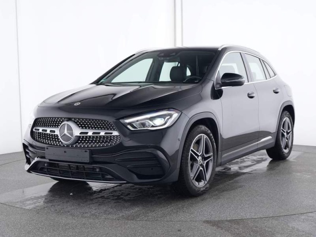 Mercedes-Benz GLA 220