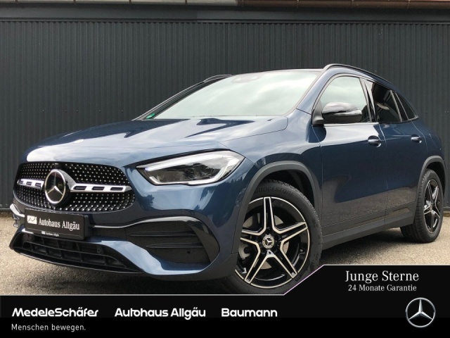 Mercedes-Benz GLA 220