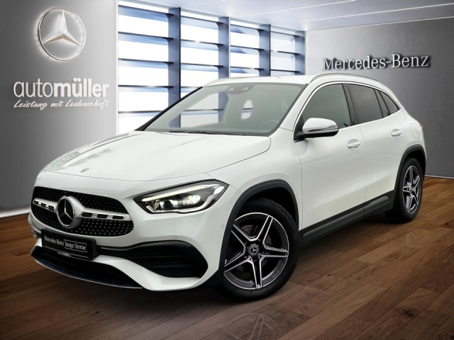 Mercedes-Benz GLA 220