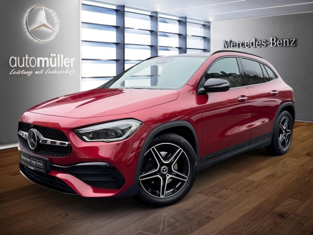 Mercedes-Benz GLA 220