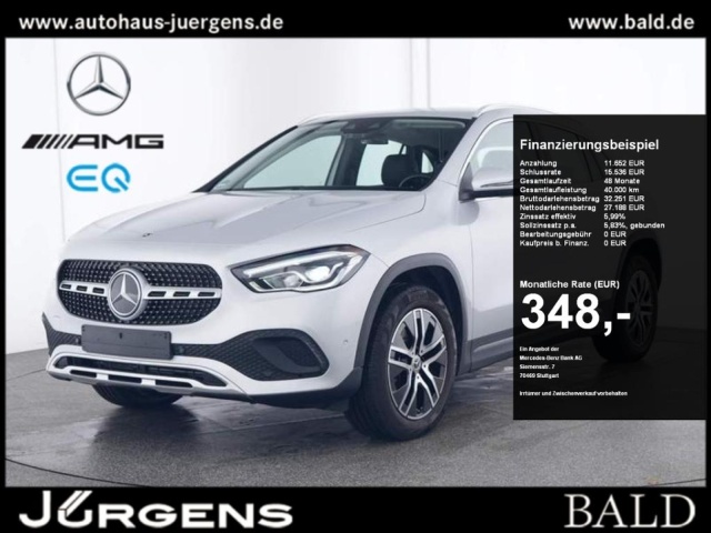 Mercedes-Benz GLA 220