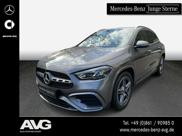 Mercedes-Benz GLA 220