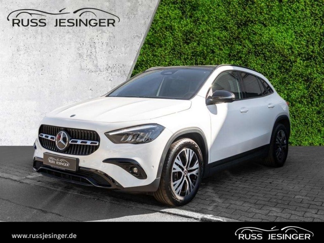 Mercedes-Benz GLA 220