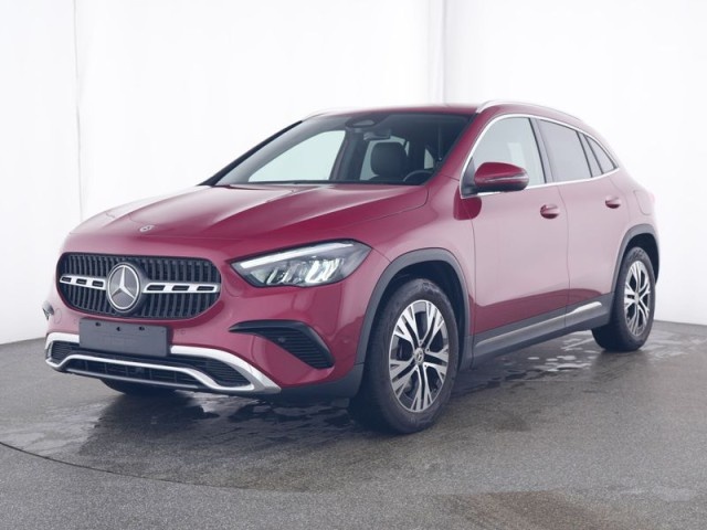 Mercedes-Benz GLA 220