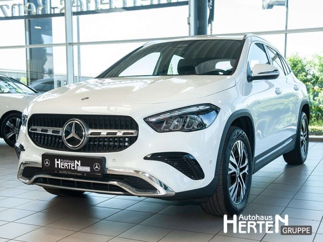 Mercedes-Benz GLA 220