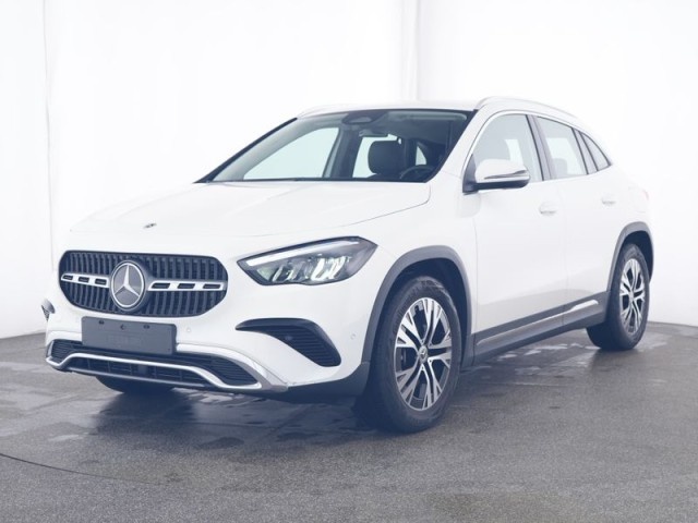Mercedes-Benz GLA 220