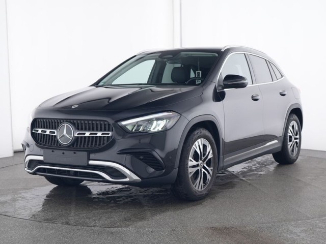 Mercedes-Benz GLA 220