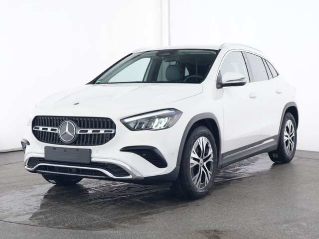 Mercedes-Benz GLA 220