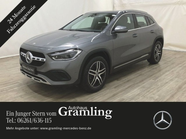 Mercedes-Benz GLA 220