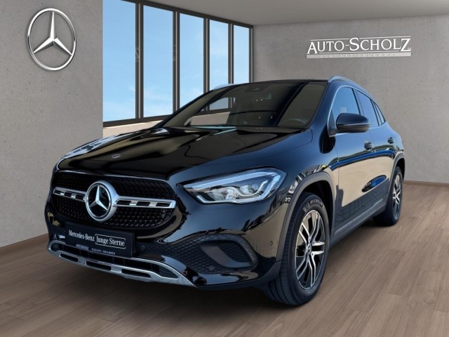 Mercedes-Benz GLA 220