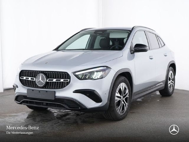 Mercedes-Benz GLA 220