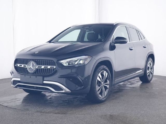 Mercedes-Benz GLA 220