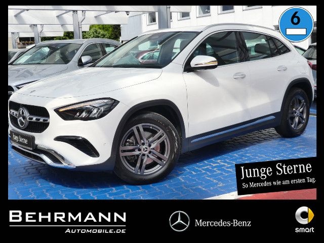 Mercedes-Benz GLA 220