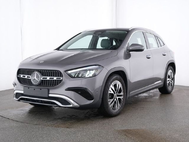 Mercedes-Benz GLA 220
