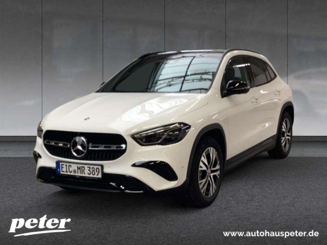 Mercedes-Benz GLA 220