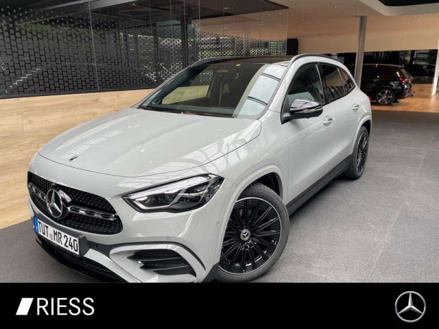 Mercedes-Benz GLA 220
