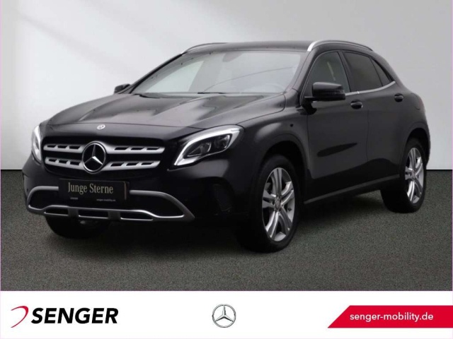 Mercedes-Benz GLA 220
