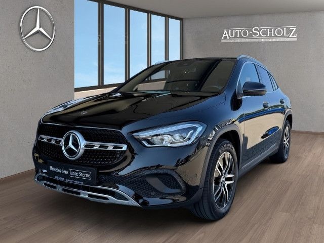 Mercedes-Benz GLA 220