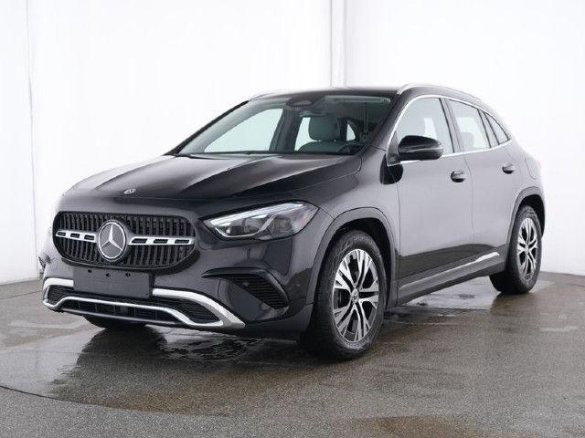 Mercedes-Benz GLA 220