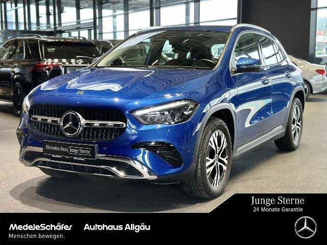 Mercedes-Benz GLA 220