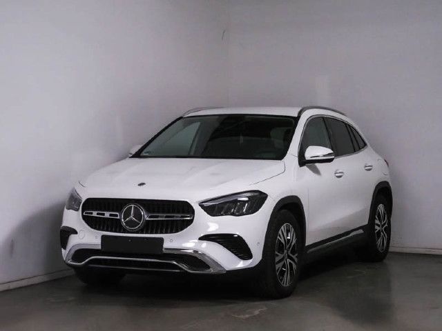 Mercedes-Benz GLA 220