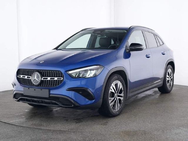 Mercedes-Benz GLA 220