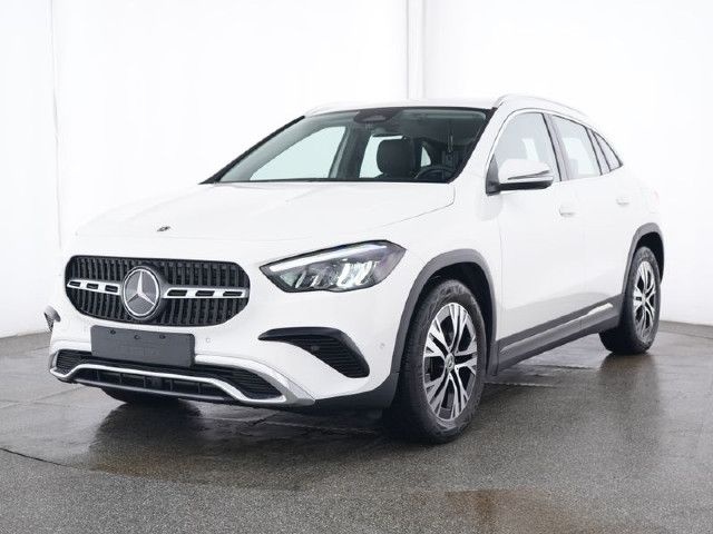 Mercedes-Benz GLA 220