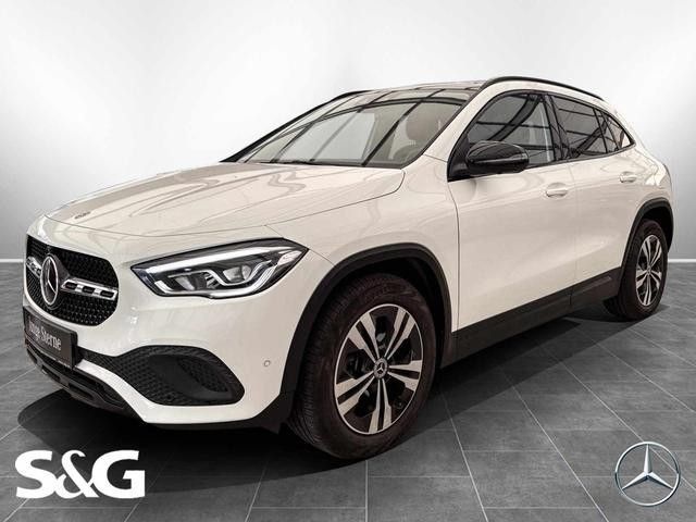 Mercedes-Benz GLA 220