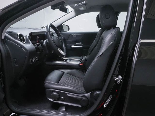 Mercedes-Benz GLA 220