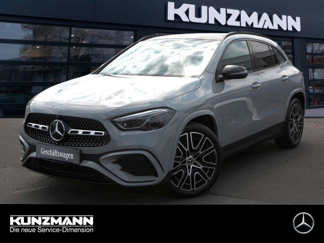 Mercedes-Benz GLA 220