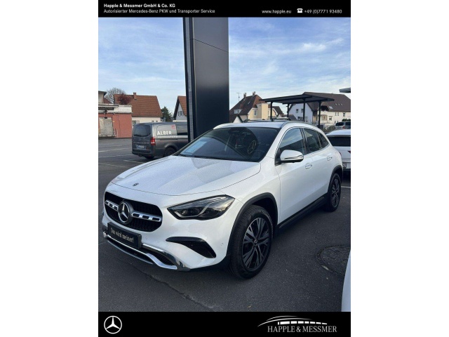 Mercedes-Benz GLA 220