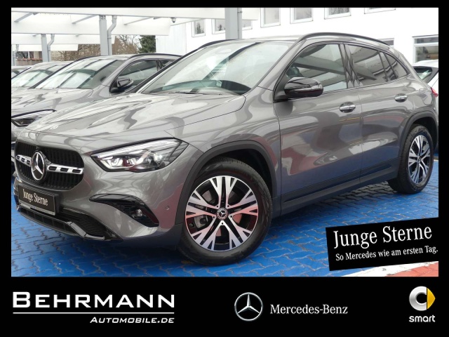 Mercedes-Benz GLA 220