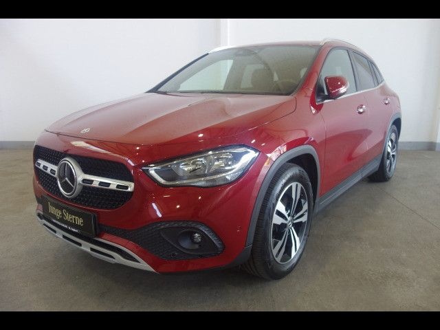 Mercedes-Benz GLA 220
