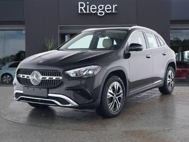 Mercedes-Benz GLA 220