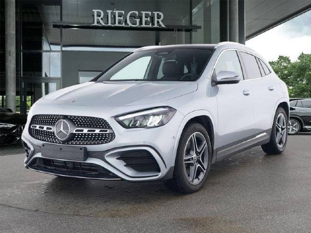 Mercedes-Benz GLA 220