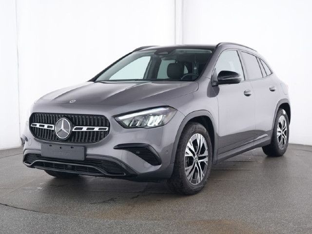 Mercedes-Benz GLA 220