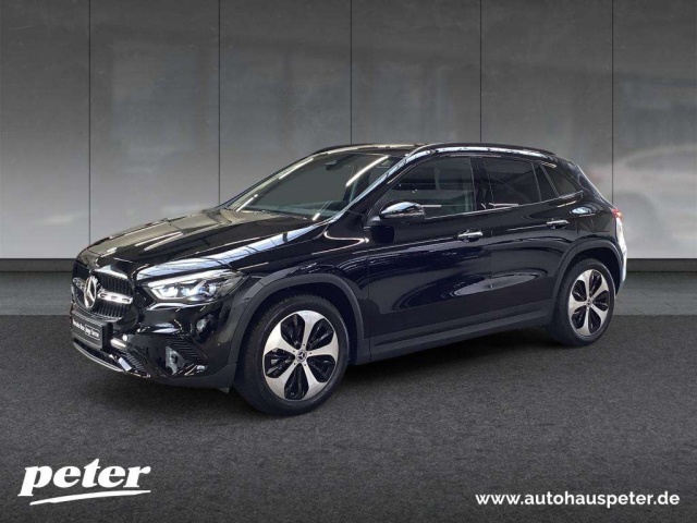 Mercedes-Benz GLA 220