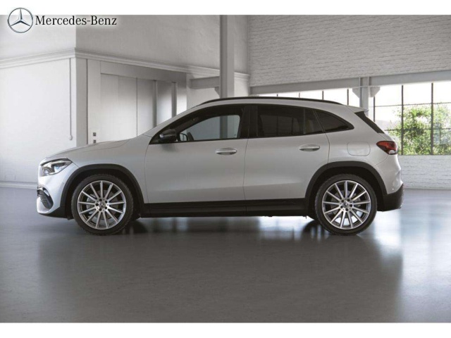 Mercedes-Benz GLA 220