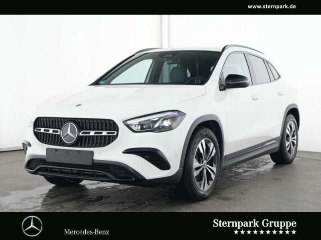 Mercedes-Benz GLA 220