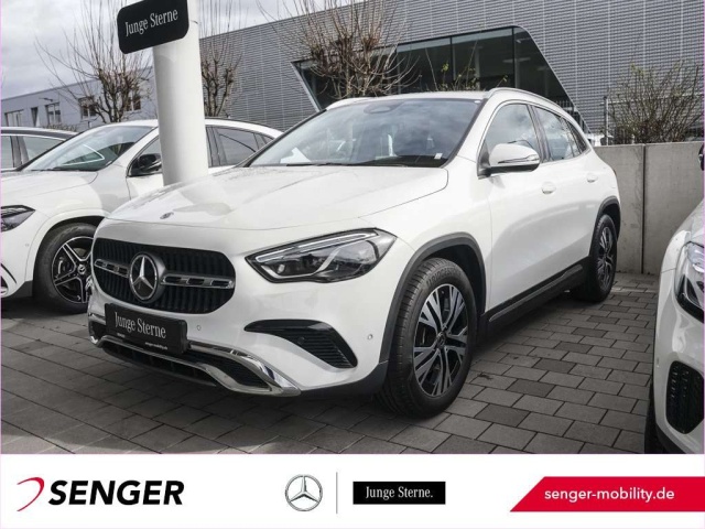Mercedes-Benz GLA 220