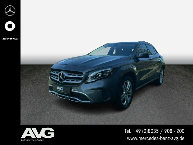 Mercedes-Benz GLA 220