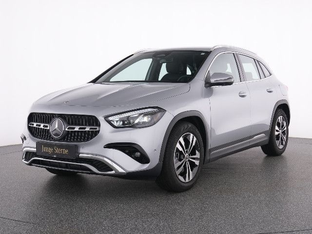 Mercedes-Benz GLA 220