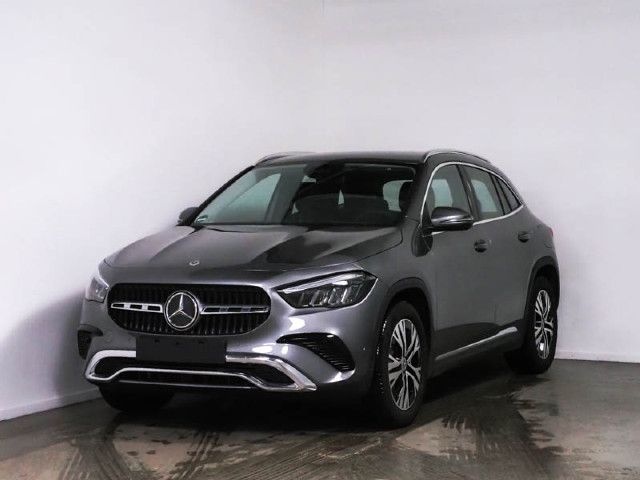 Mercedes-Benz GLA 220