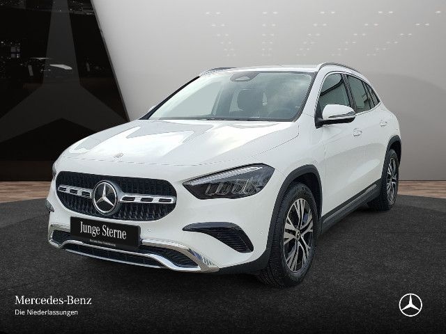 Mercedes-Benz GLA 220