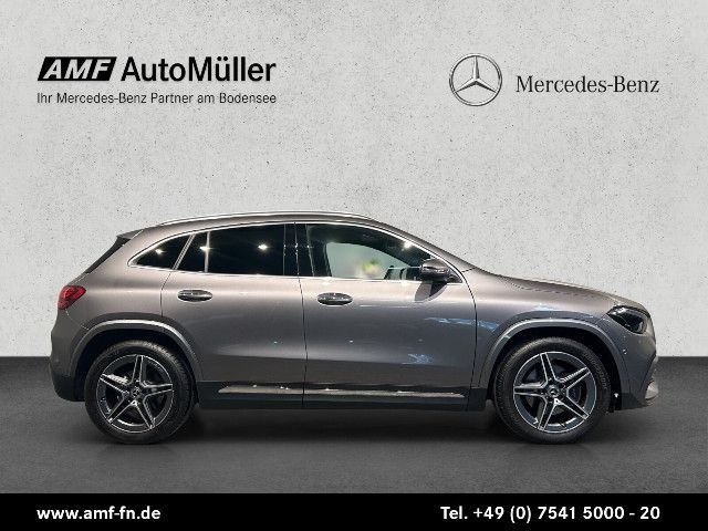 Mercedes-Benz GLA 220