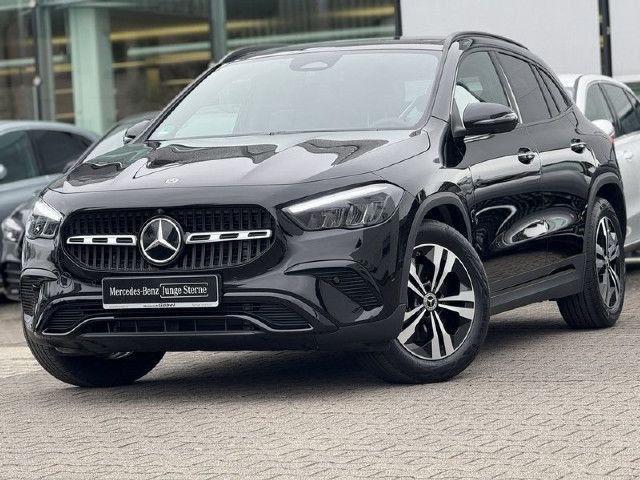 Mercedes-Benz GLA 220