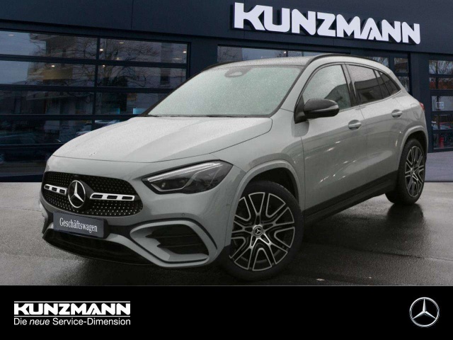 Mercedes-Benz GLA 220