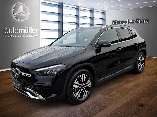 Mercedes-Benz GLA 220